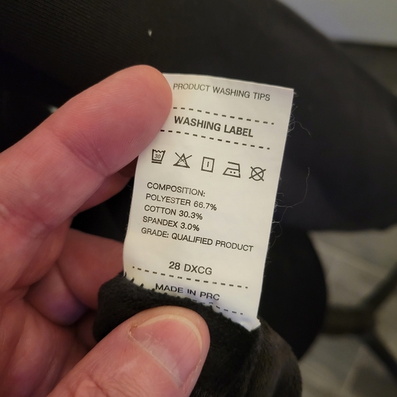 Made In PRC Fleece Lined Unisex Black Sweater With Dog On Left Chest XL - Picture 4 of 7